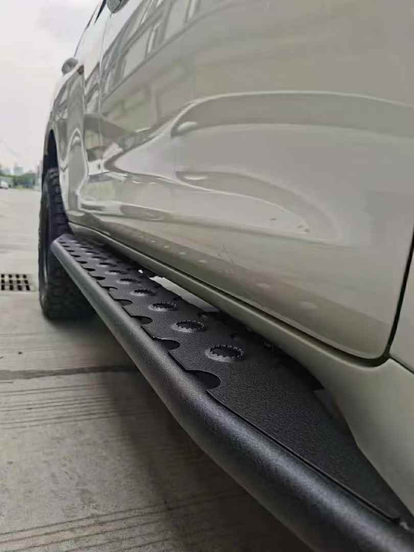Side bumper for LC120