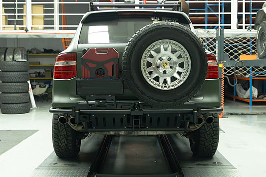 Porsche Cayenne 957/958 Rear Dual-Axis Offroad Bumper with Tire Carrier