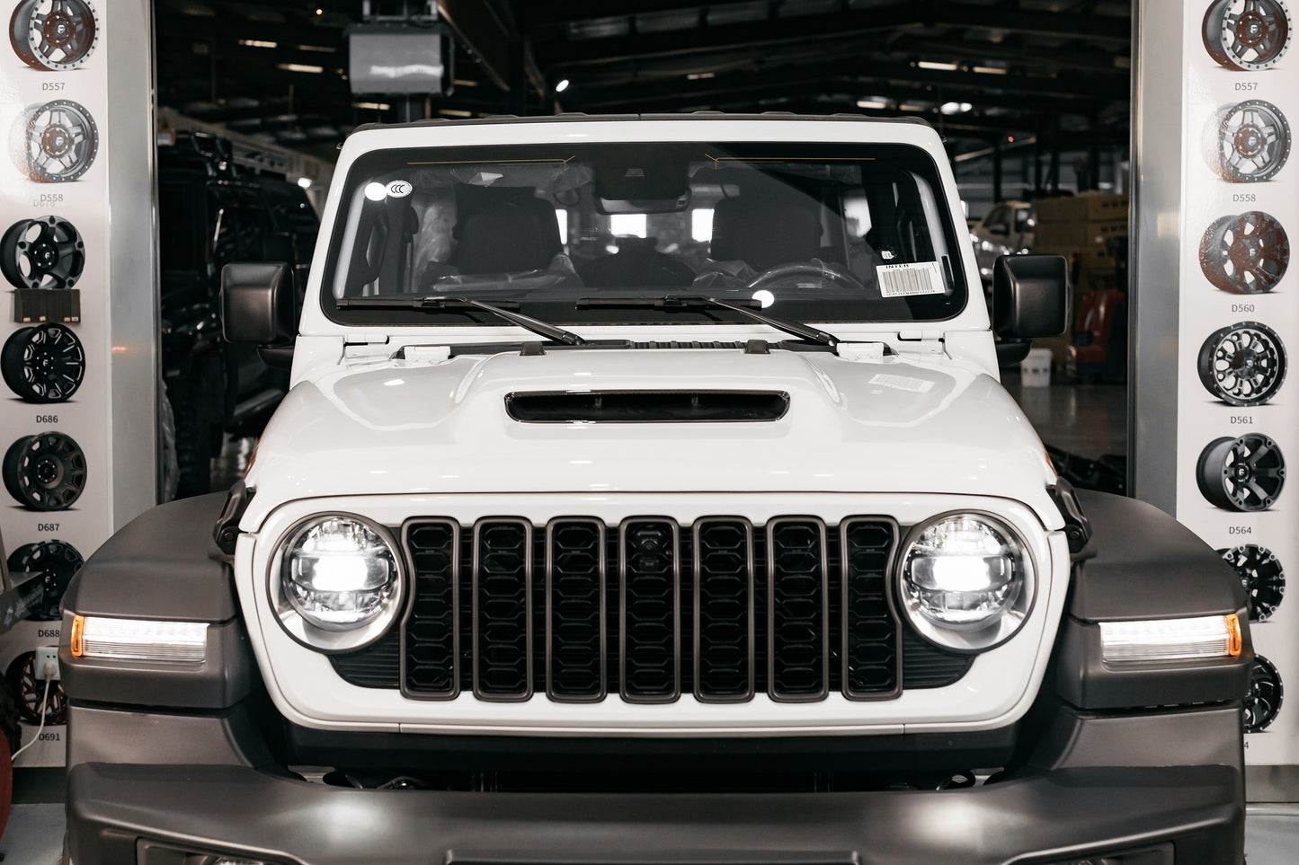 Dry Carbon Fiber Hood with Functional Air Vents for Jeep Wrangler JL2.0T/JT3.6L/392