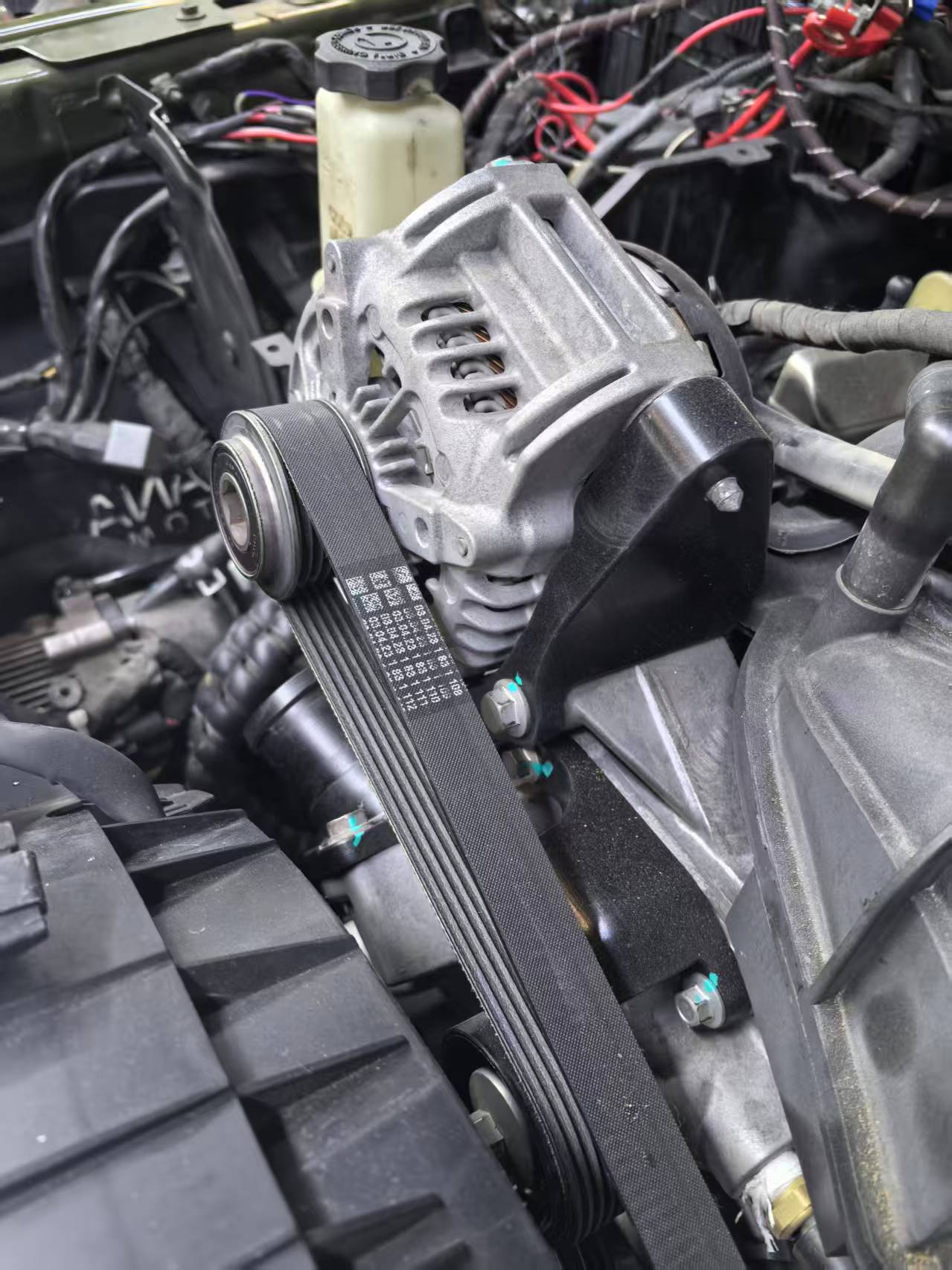 Hemi 6.4 High-Mount Alternator Bracket Kit for Jeep JK / JL / JT Engine Swaps