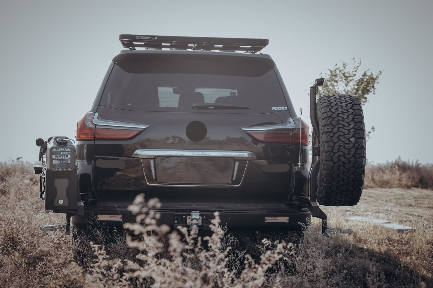 Car External Parts Off-road Vehicle Spare Tire Rack Oil Bucket Rack For LEXUS LX570 2016+
