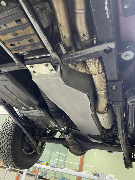 Jeep auxiliary fuel tank