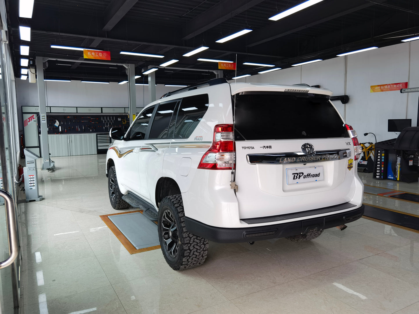 Rear Bumper For Toyota Land Cruiser LC150 2010+