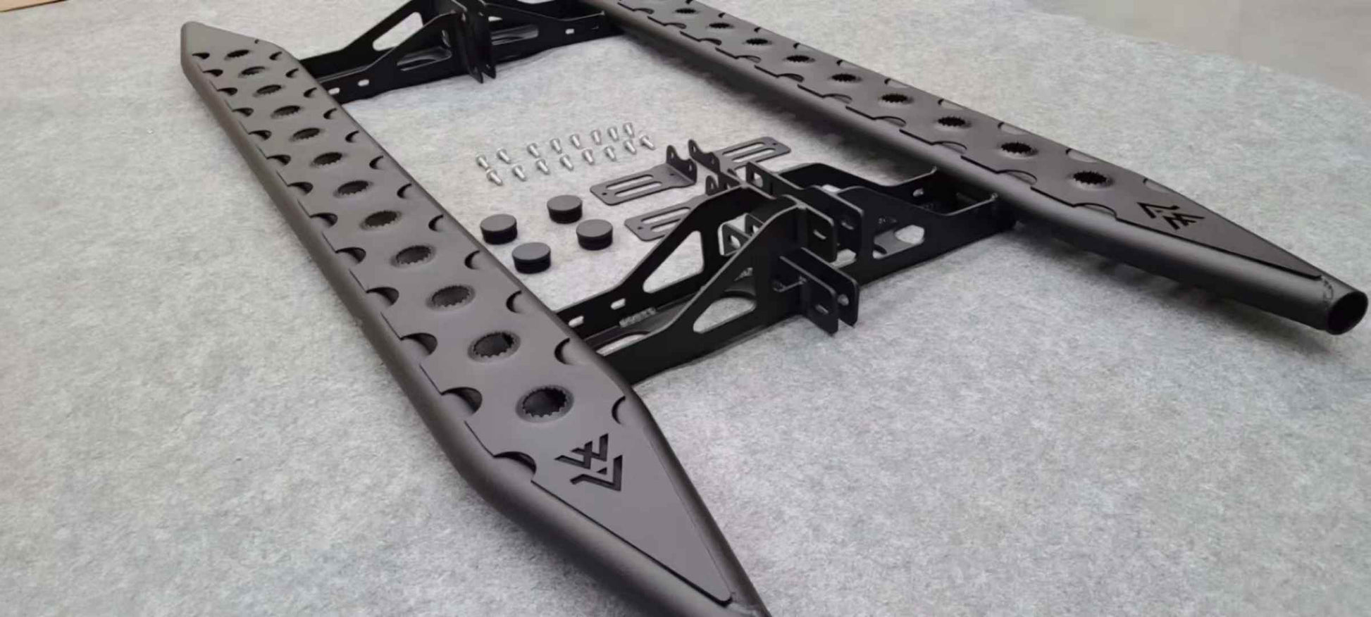 Side bumper for LC120
