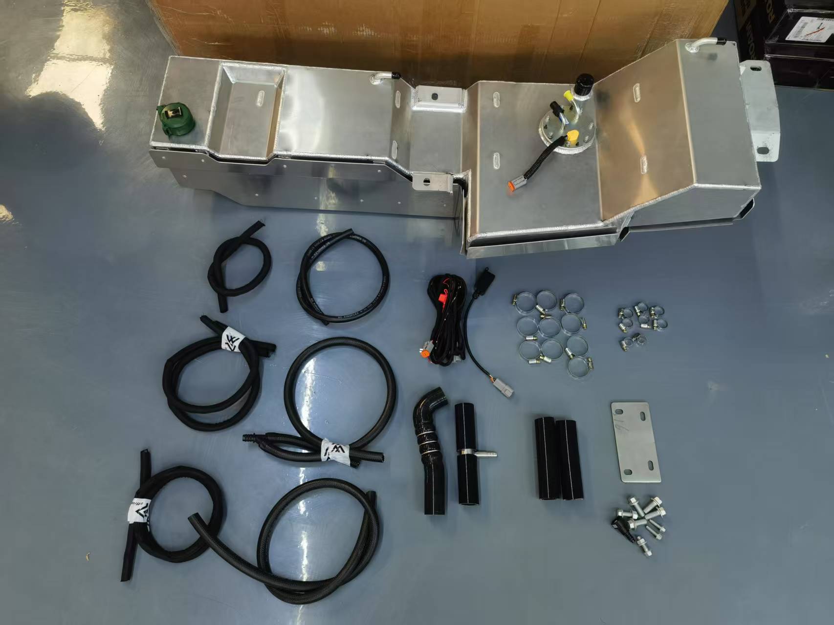 Jeep Gladiator JT auxiliary fuel tank kits