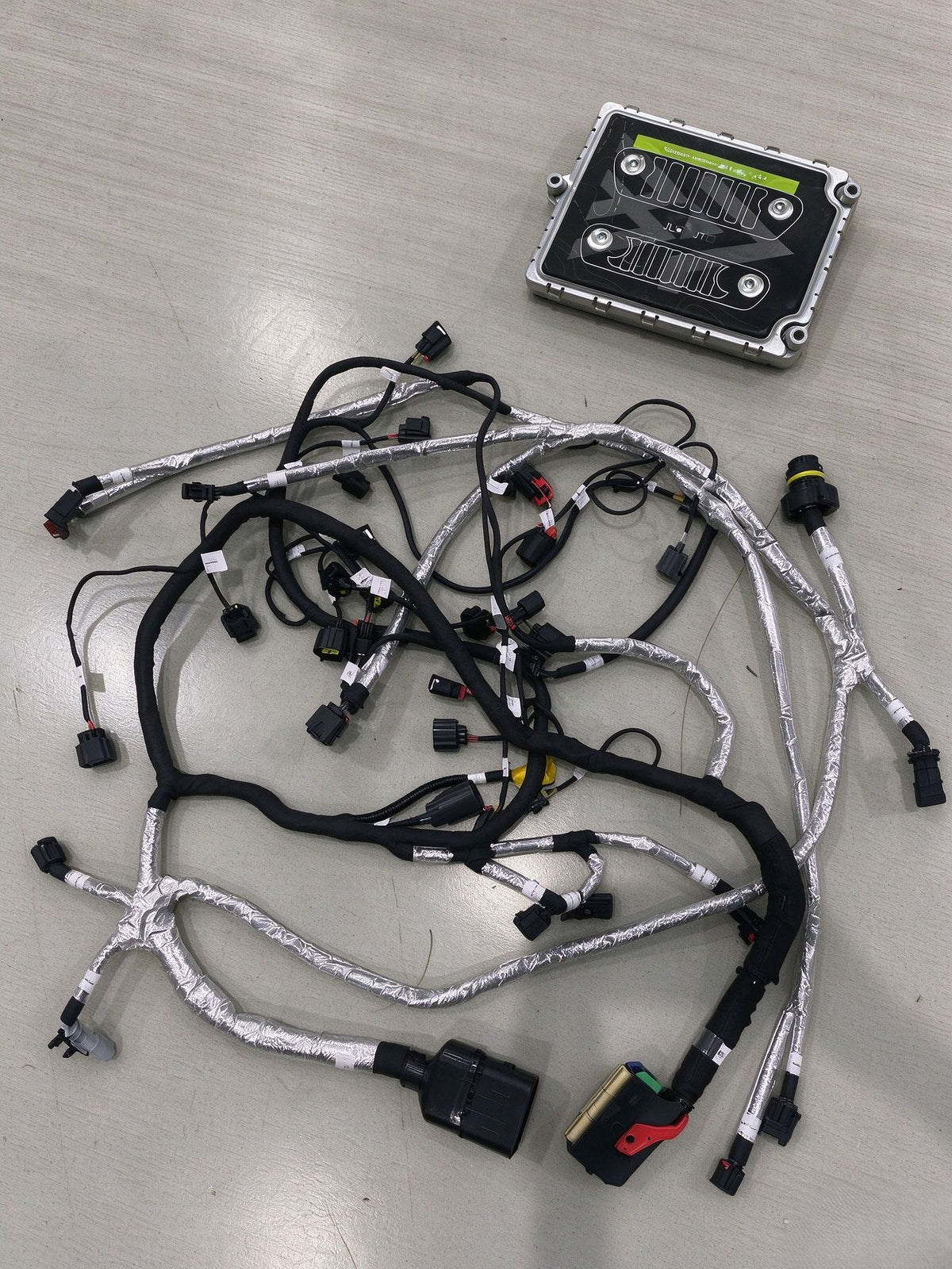 HEMI Swap ECU & Engine Wiring Harness Package for Jeep Wrangler JL / JT / JK